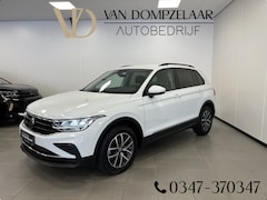 Volkswagen Tiguan - 1.5 TSI Life Business / 150PK / NAVI / STOEL-STUURVERW. / PDC / 1800KG TREKG