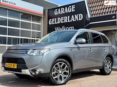 Mitsubishi Outlander - 2.0 PHEV Instyle X | Bi-Xenon | Pano | Full-Led | Leder | Navi | Camera | Full-option's |