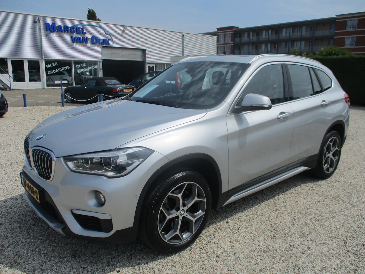 BMW X1 - SDrive20i High Executive Automaat - AutoWereld.nl