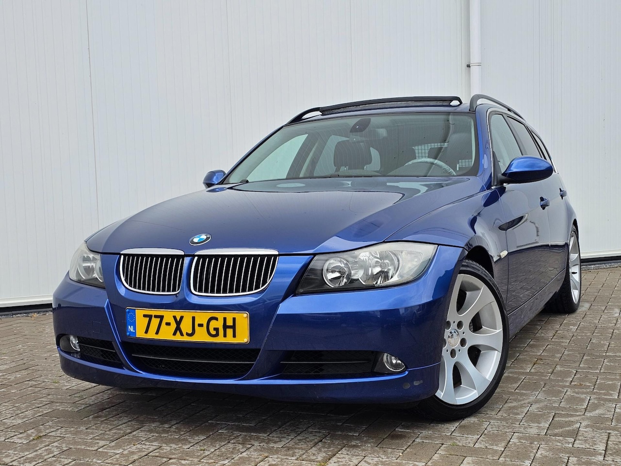 BMW 3-serie Touring - 325i High Ex. Tip/Aut bj 2007 Navi Leer Nette Auto! - AutoWereld.nl