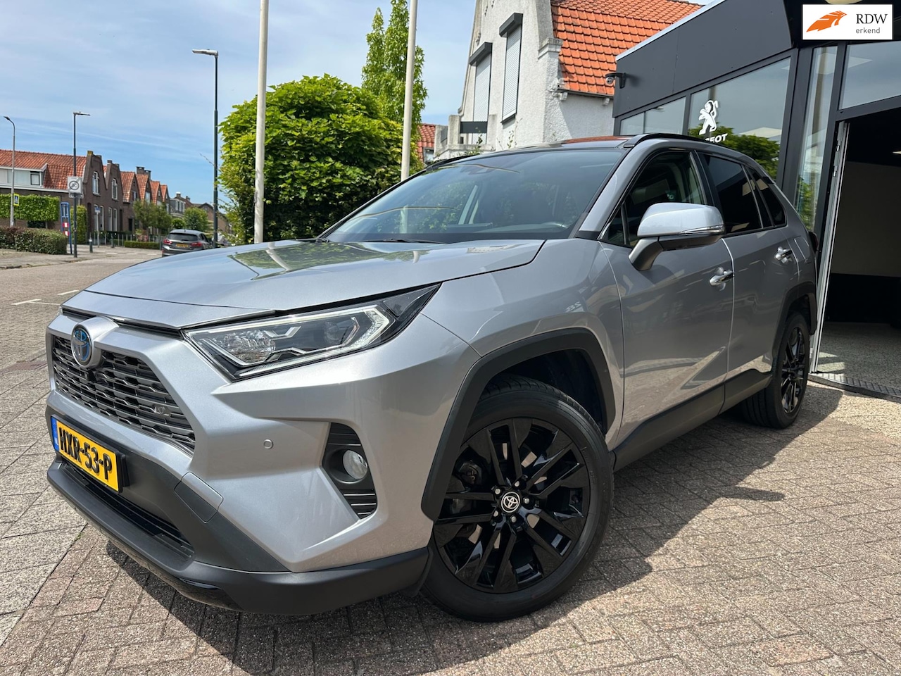 Toyota RAV4 - 2.5 Hybrid Executive|Pano|JBL|360 Camera|Leder|19" LM Velgen - AutoWereld.nl