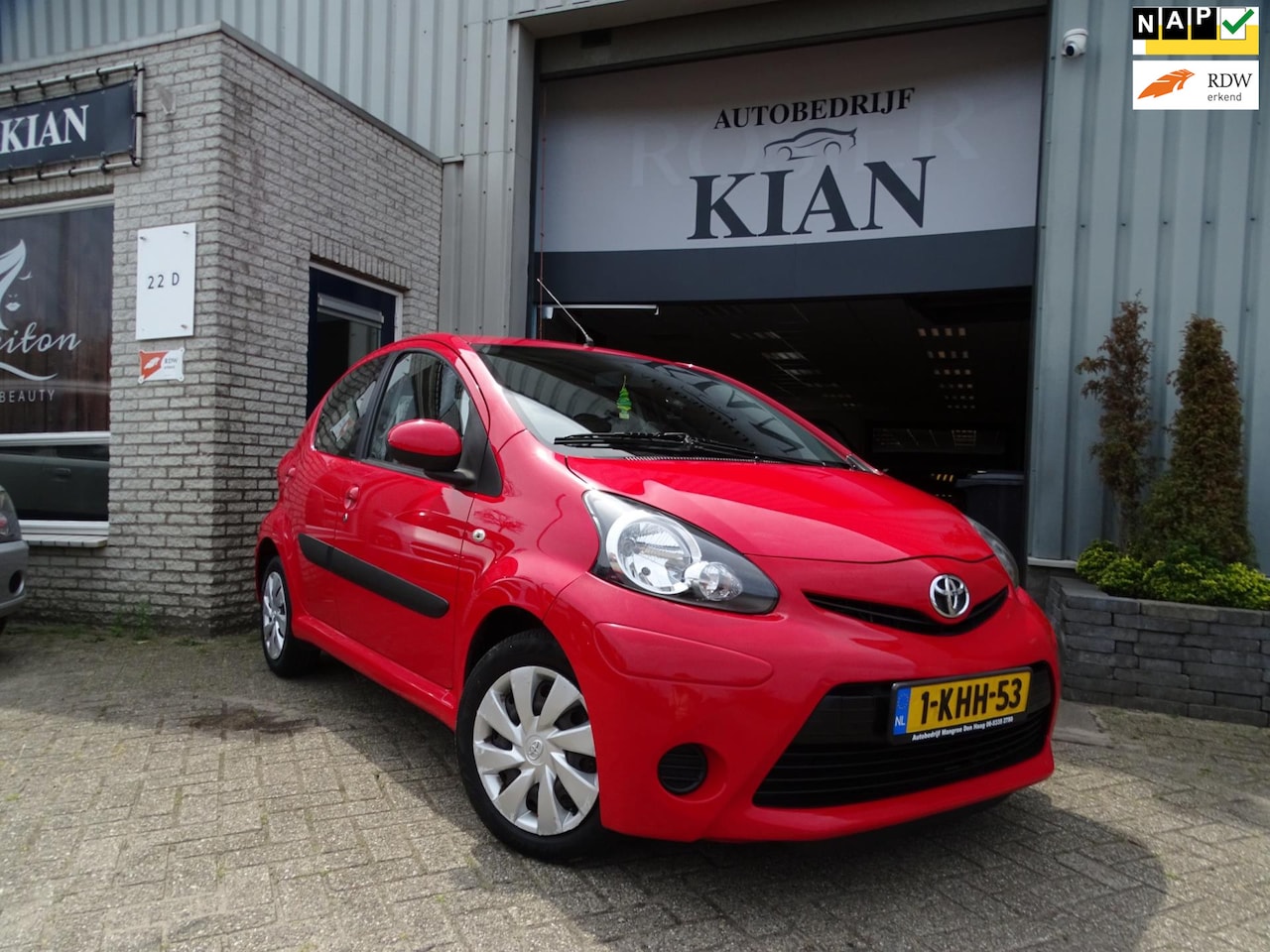 Toyota Aygo - 1.0 VVT-i Comfort 1.0 VVT-i Comfort - AutoWereld.nl