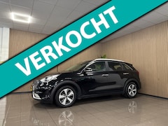 Kia Niro - 1.6 GDi Hybrid First Edition * Trekhaak / Camera / Navigatie / NL Auto