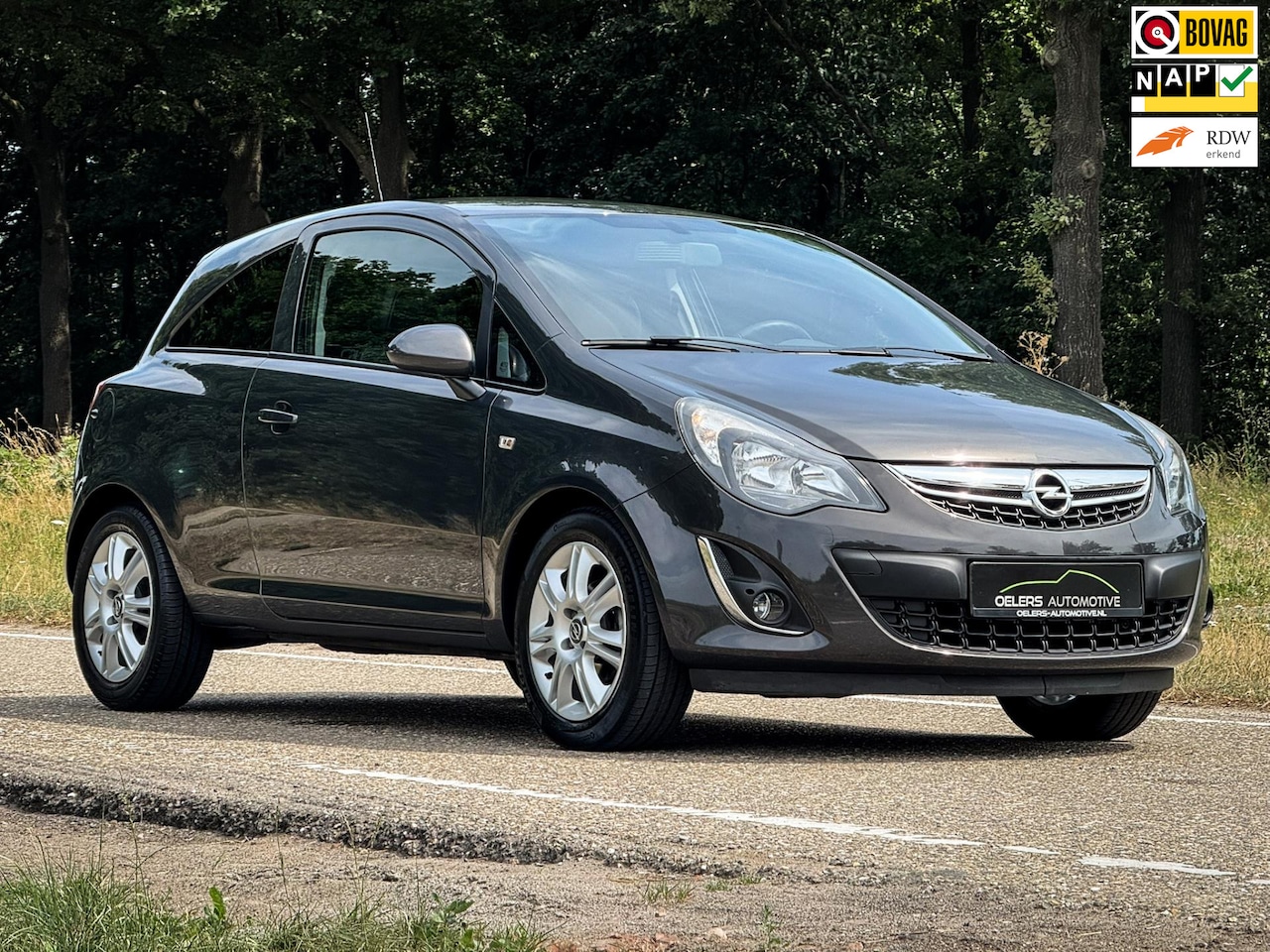 Opel Corsa - 1.4-16V BlitZ | Org. NL! | Cruise | Navi | Metalic | H.Leder | PDC | Elektr. ramen | - AutoWereld.nl