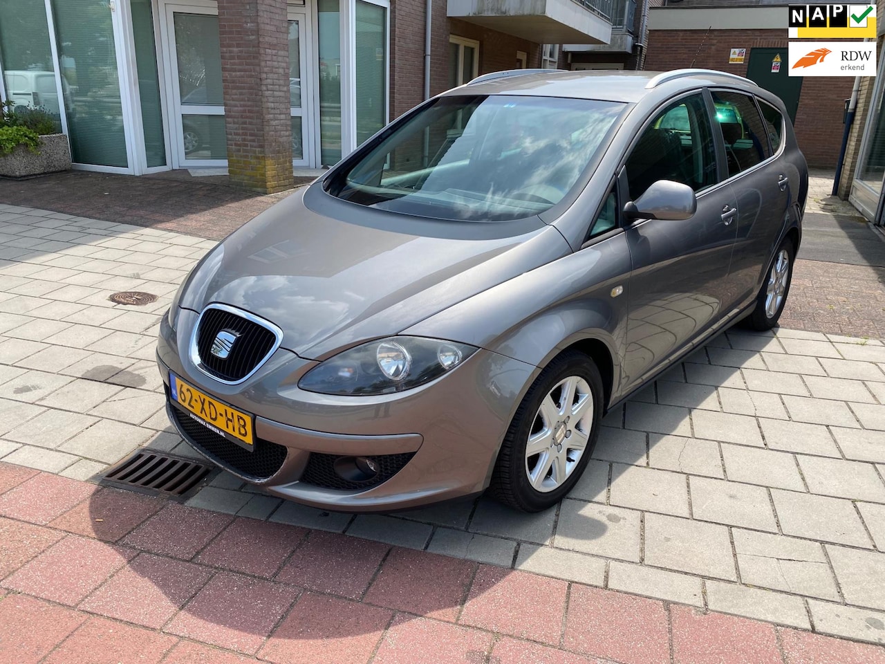 SEAT Altea XL - 1.6 Stylance cruisecontrol airco lm velgen el ramen 197039 km - AutoWereld.nl