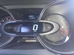Renault Captur - 0.9 TCe Authentique 5 deurs, airco, cruise control, sportvelgen, trekhaak enz