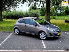 Opel Corsa - 1.4-16V Color Edition / Airco / Navi / Cruise control / Nap