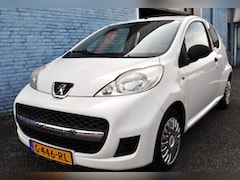 Peugeot 107 - 1.0-12V XR