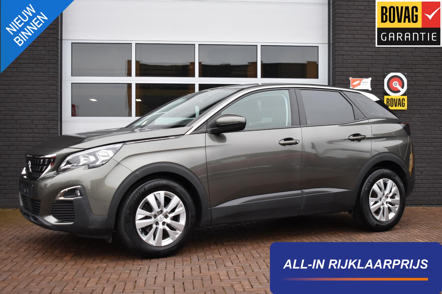 Peugeot 3008 - 1.2 PureTech 130PK Aut. Blue Lease Premium | Carplay | PDC | Cruise - AutoWereld.nl