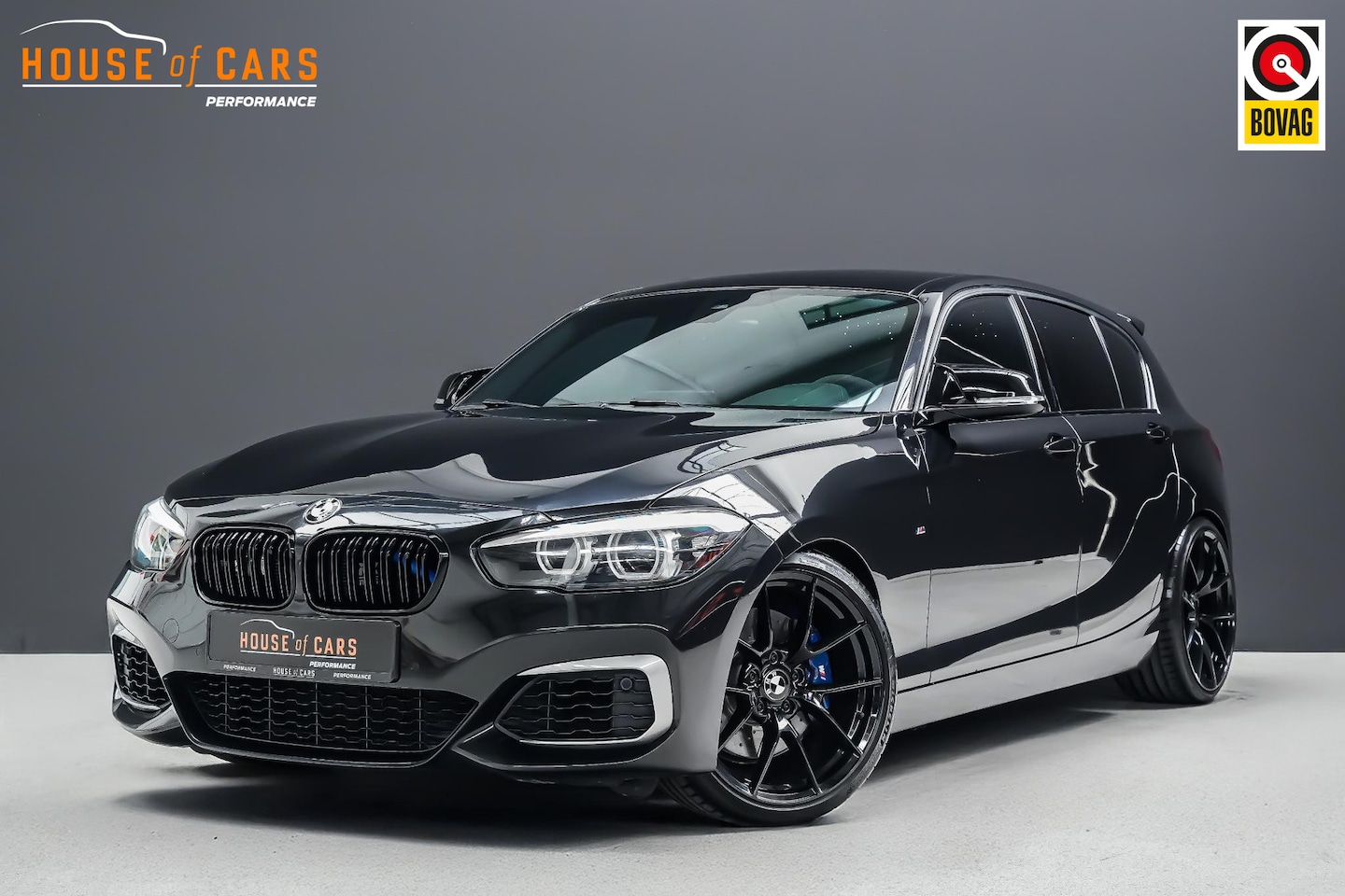 BMW 1-serie - M140i High Executive |Apple Carplay|500+ pk|720nm koppel|custom stuurwiel|schuif/kanteldak - AutoWereld.nl
