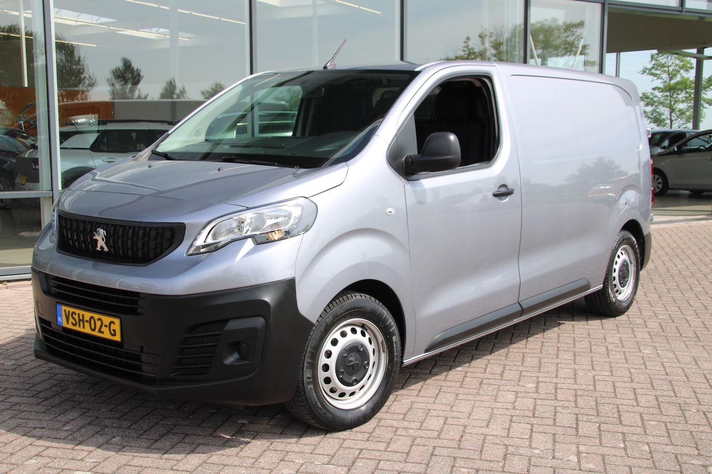 Peugeot Expert - 1.5 BlueHDI 100 L2 Premium Euro6 - AutoWereld.nl