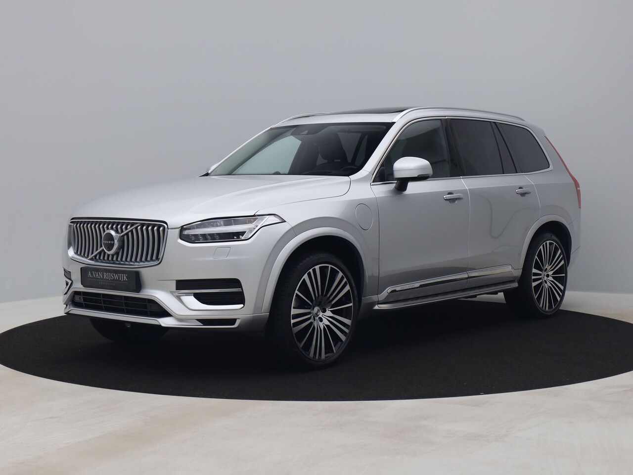 Volvo XC90 - 2.0 T8 Recharge AWD Inscription 7-Pers. | PANO | LUCHTVERING | B&W | ADAPTIVE | HUD | STOE - AutoWereld.nl