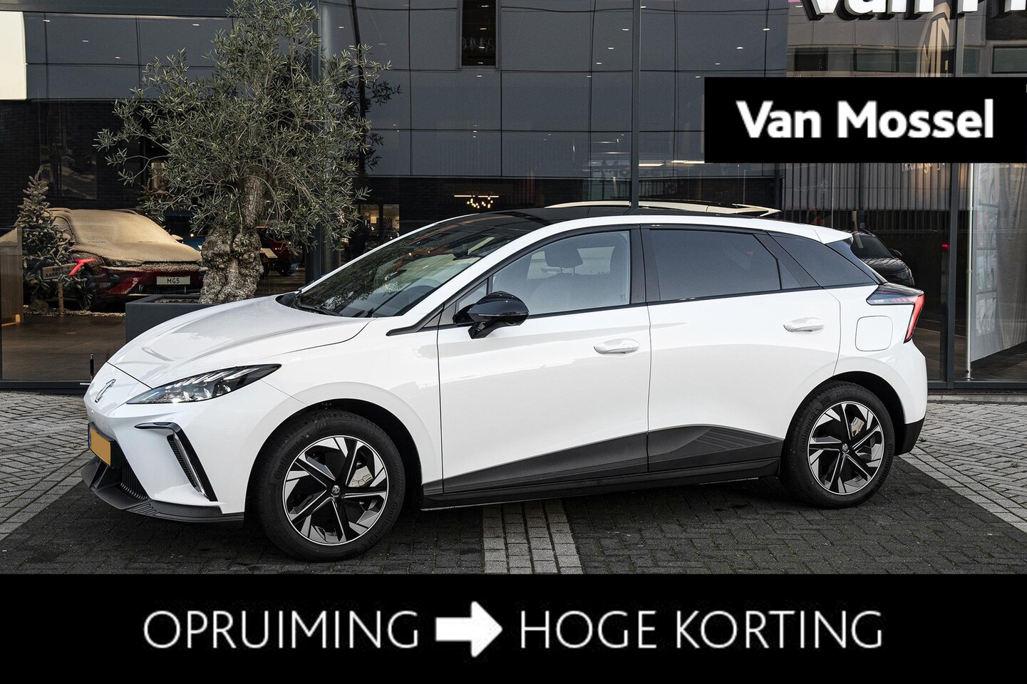 MG MG4 Electric - Trophy Extended Range | Private Lease vanaf € 499,- 72mnd 5.000km| 520 km actieradius (WLT - AutoWereld.nl