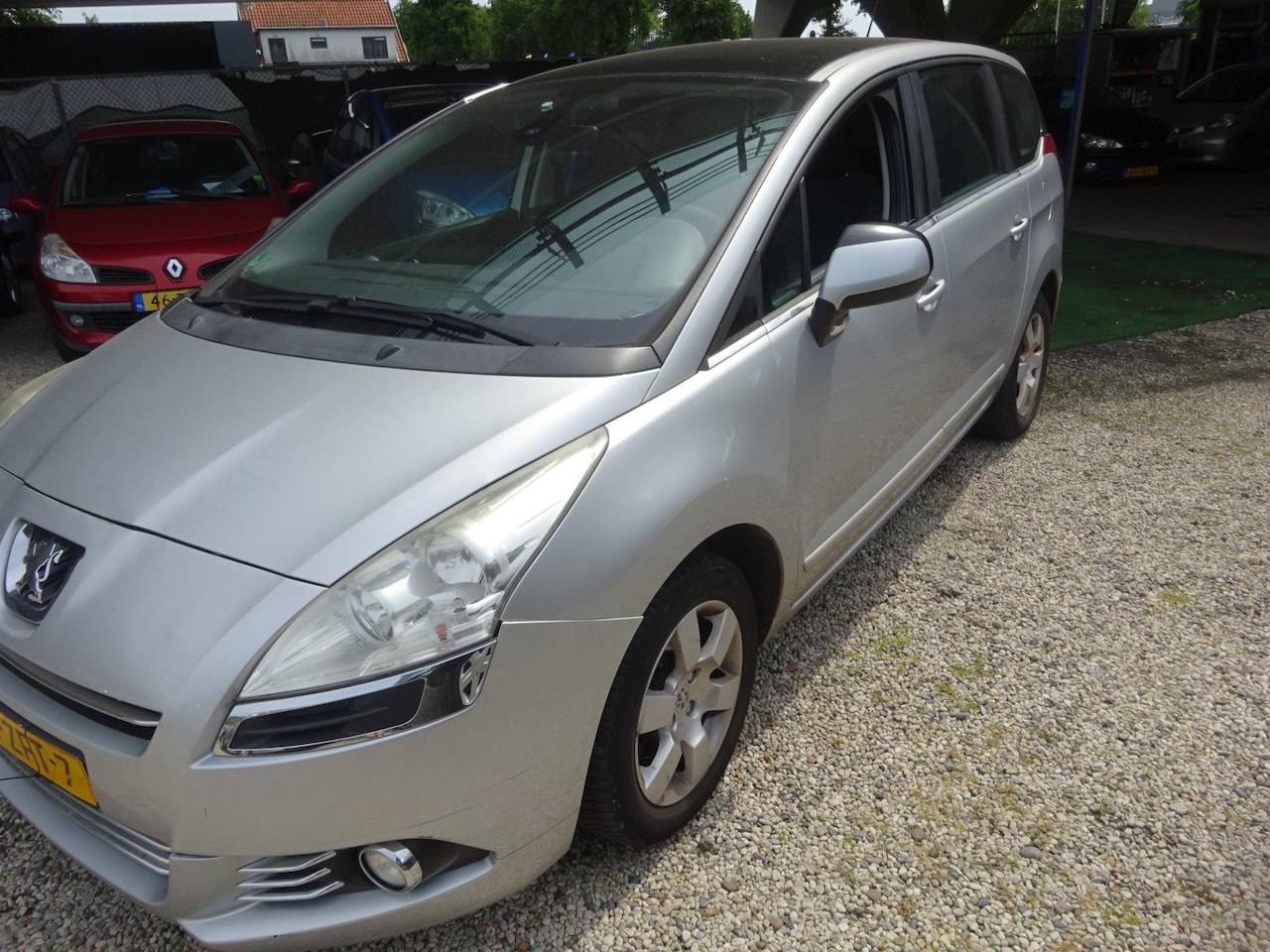 Peugeot 5008 - 1.6 THP ST 7p. panorama dak airco - AutoWereld.nl