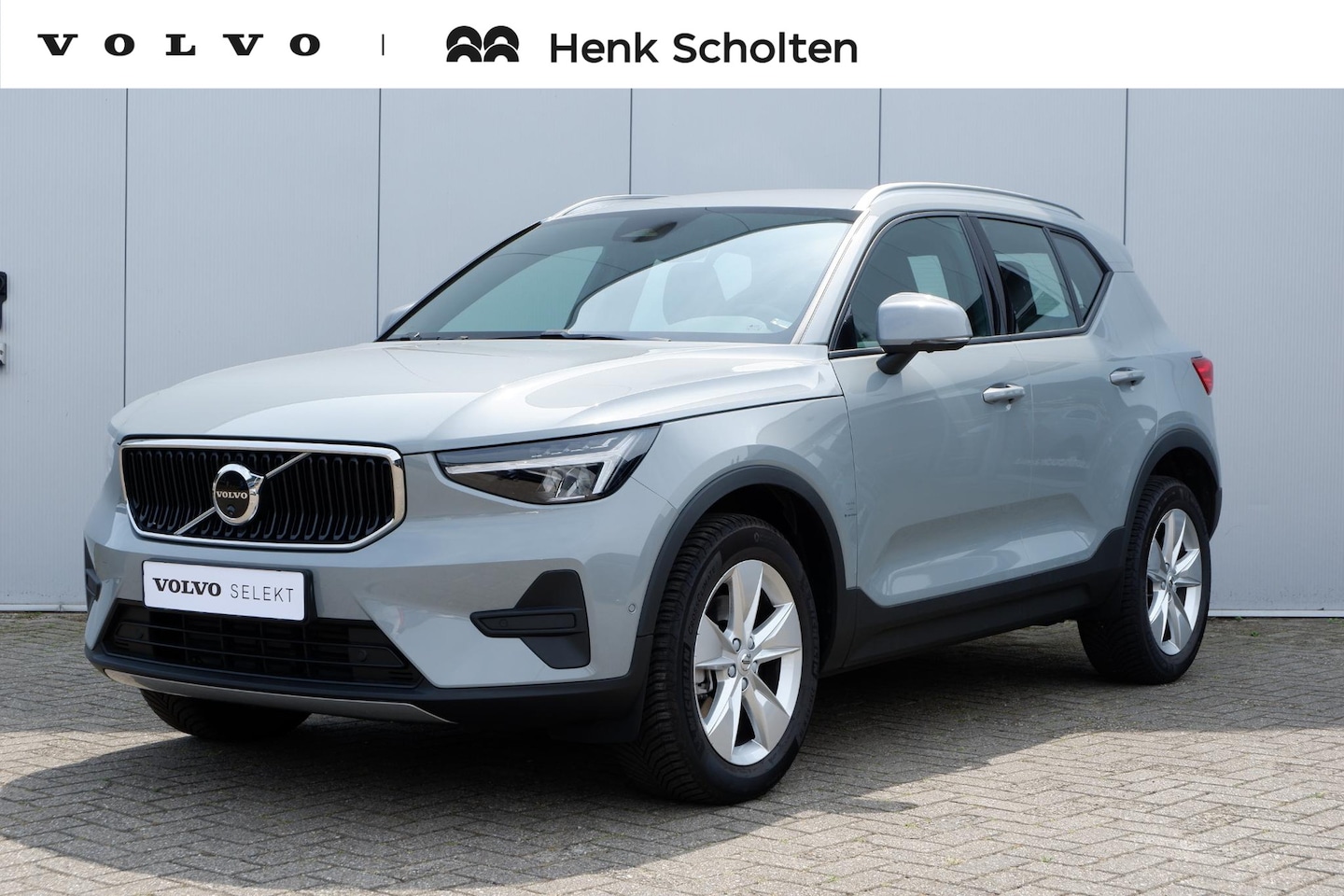 Volvo XC40 - B4 Automaat Core | 360 Graden Camera | Cruise Control | Draadloze Telefoonlader | Electron - AutoWereld.nl