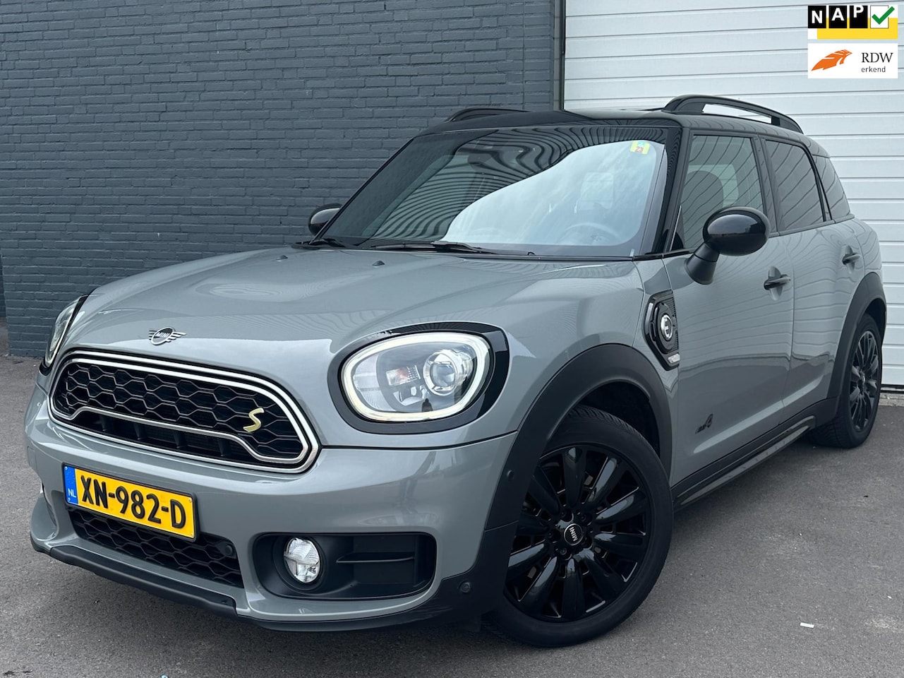 MINI Countryman - Mini 2.0 Cooper S E ALL4 Chili PANO/H/K/LEDER/NAVI/BLACKPACK - AutoWereld.nl