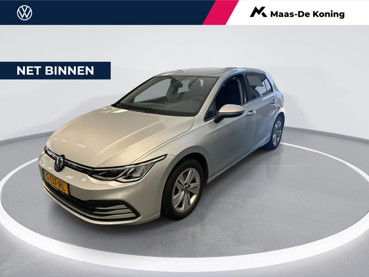 Volkswagen Golf - 1.0 eTsi 110pk DSG Life · Apple/Android Car Play · Navi · P-Sensoren · DAB · Getint Glas · - AutoWereld.nl