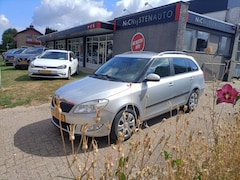 Skoda Fabia Combi - 1.2 TSI SPRINT , Trekhaak, Cruise, Airco