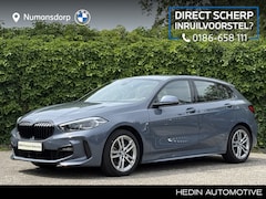BMW 1-serie - 118i | M-Sport | Camera | M-Kuipstoelen | Live cockpit Prof | Stoelverwarming