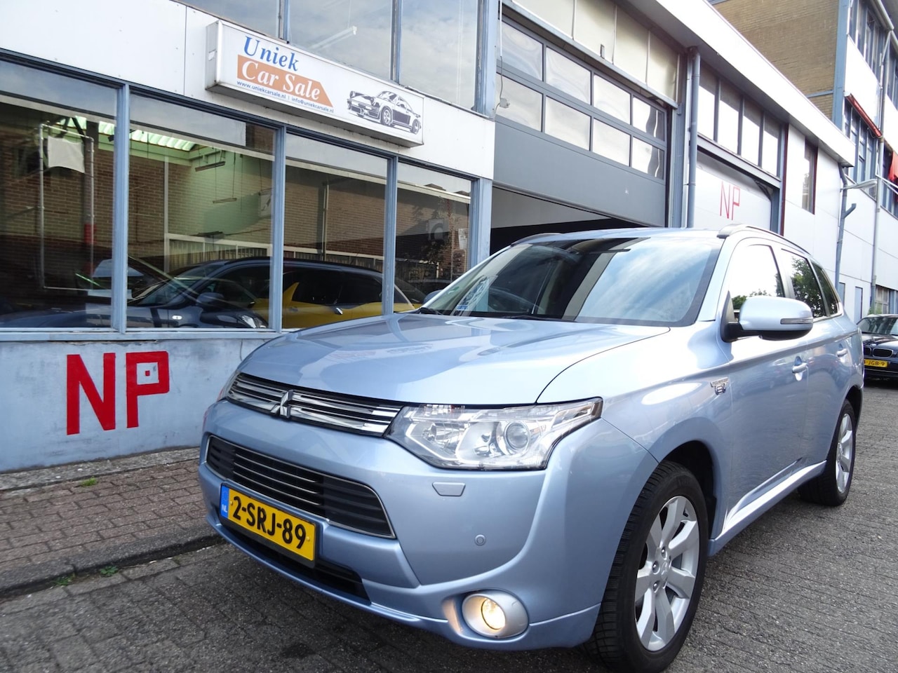 Mitsubishi Outlander - 2.0 PHEV instyle 2.0 PHEV Instyle+ - AutoWereld.nl