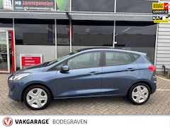 Ford Fiesta - 1.1 Trend NL-auto/50.000 km /Trekhaak/Airco/Apple Car&Android