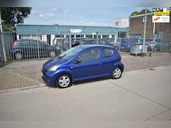Toyota Aygo - 1.0-12V