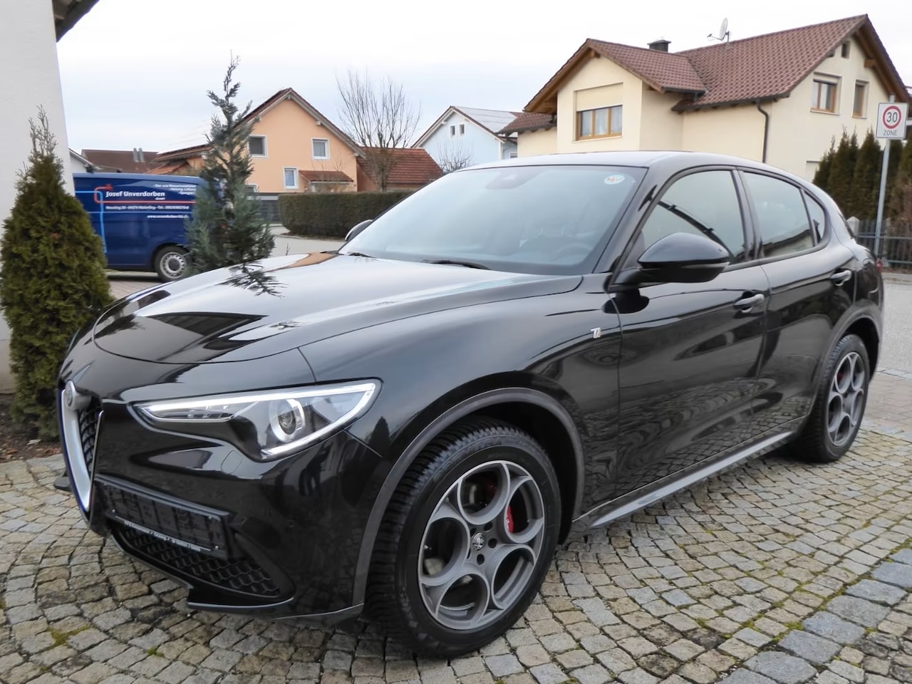 Alfa Romeo Stelvio - 2.0T Q4 Ti (206kW/280pk) ** Bi-XENON/LED, NAVI+, LEDER, ACC, 19-inch LMV, MEM ** 1e EIG - - AutoWereld.nl