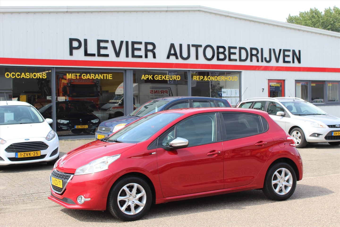 Peugeot 208 - 1.2 PureTech 82PK 5D (104g) Style - AutoWereld.nl