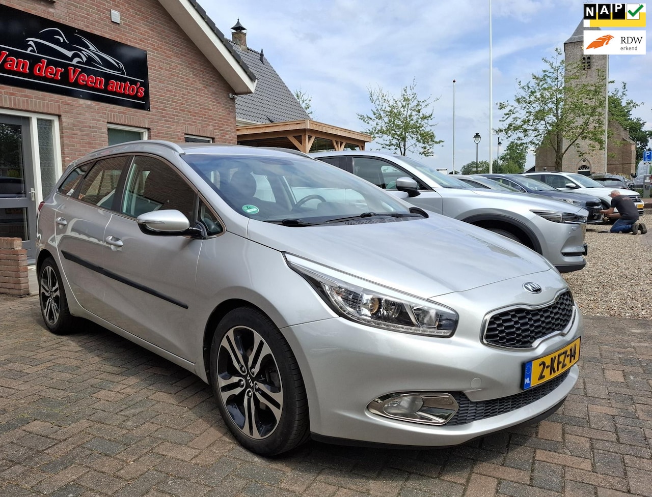 Kia Cee'd Sportswagon - 1.6 GDI Plus Pack automaat. 1ste eigenaar, dealer onderhouden. Navi, camera, cruise, etc. - AutoWereld.nl