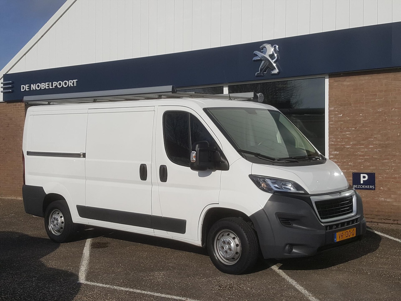 Peugeot Boxer - GB 333 HDI-110PK XR PROFIT+ L2H1 3-zits NAVI KASTINBOUW IMPERIAAL TREKHAAK AIRCO - AutoWereld.nl