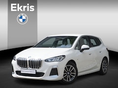 BMW 2-serie Active Tourer - 218i M Sportpakket | 17 inch LM M Dubbelspaak | Achteruitrijcamera | Parking Assistant | A