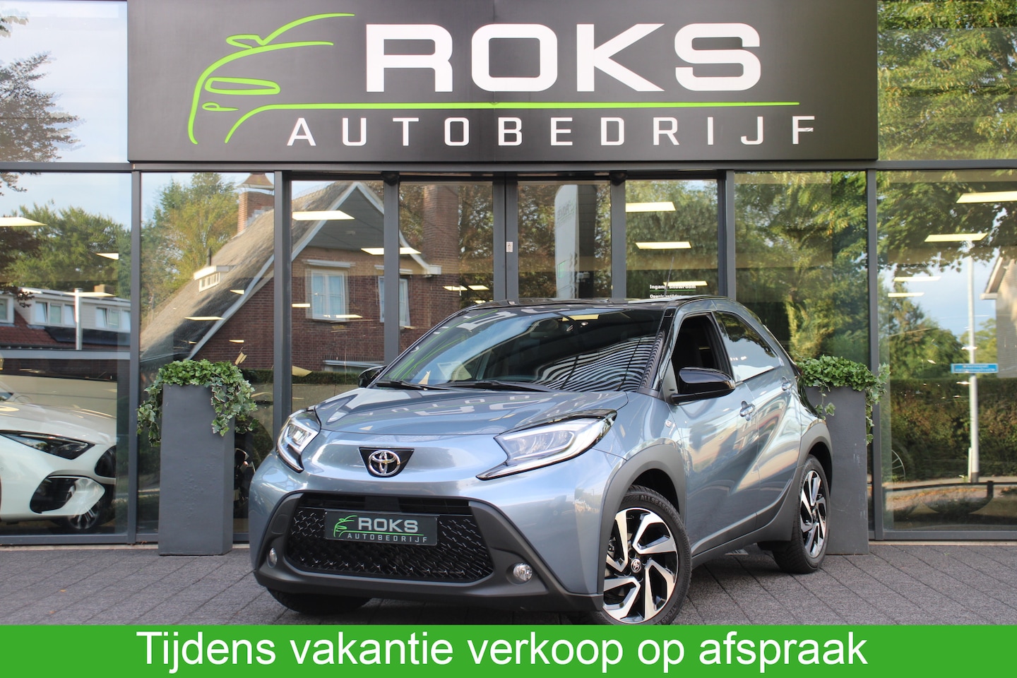 Toyota Aygo X - 1.0 VVT-i S-CVT Envy Two-Tone Automaat - AutoWereld.nl