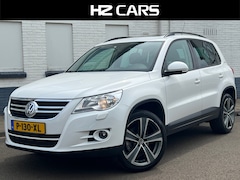 Volkswagen Tiguan - 1.4 TSI Sport&Style|Panodak|PDC|Clima|Cruise