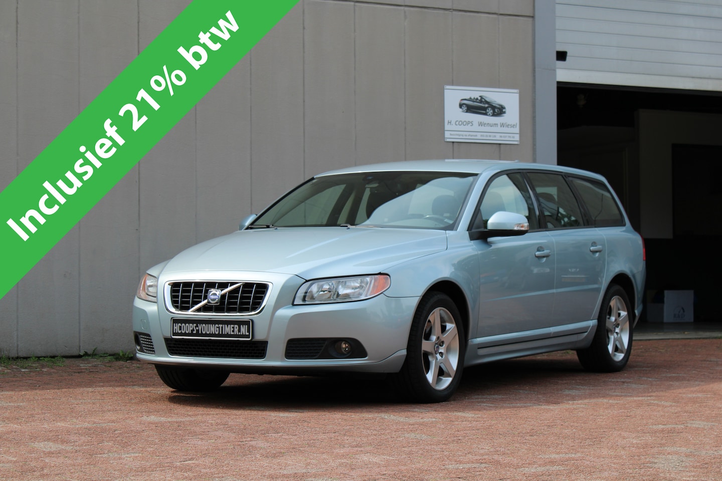 Volvo V70 - 2.0 Momentum | VAKANTIE KLAAR !! YOUNGTIMER incl. 21% BTW - AutoWereld.nl