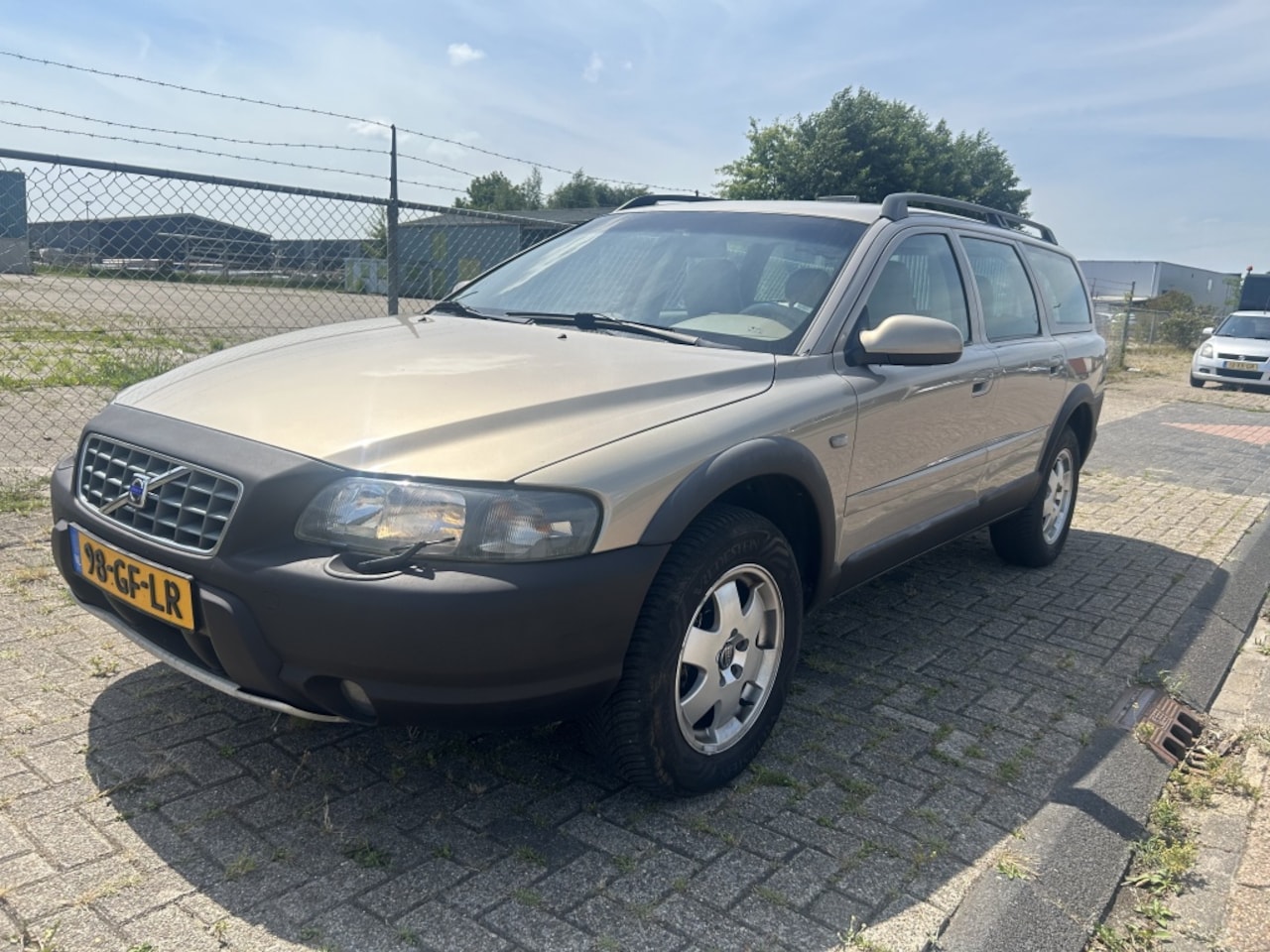 Volvo V70 Cross Country - 2.4 T Comfort Line 2.4 T Comfort Line - AutoWereld.nl