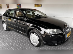 Audi A3 Sportback - 2.0 FSI Attraction Eerste eigenaar / lederen bekleding