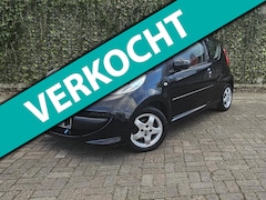 Peugeot 107 - 1.0-12V XS Urban Move Automaat Airco NW koppeling Tweede Eigenaar NW Koppeling