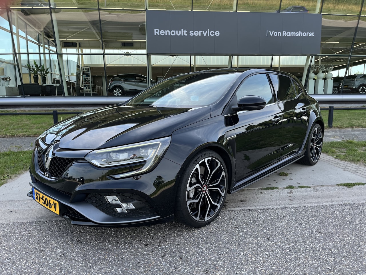 Renault Mégane - 1.8 TCe 280 PK RS / Automaat / Alcantara / 4-Control / Stoelverw. / Camera / PDC V+A / App - AutoWereld.nl