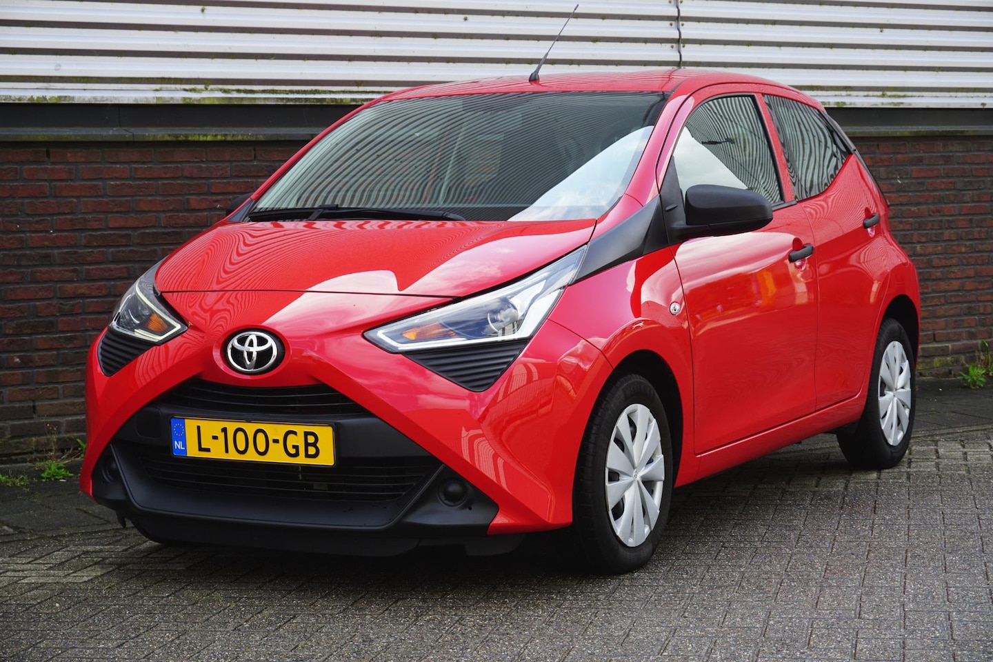 Toyota Aygo - 1.0 VVT-i x-fun/Dealeronderhouden/1e Eigenaar/ - AutoWereld.nl