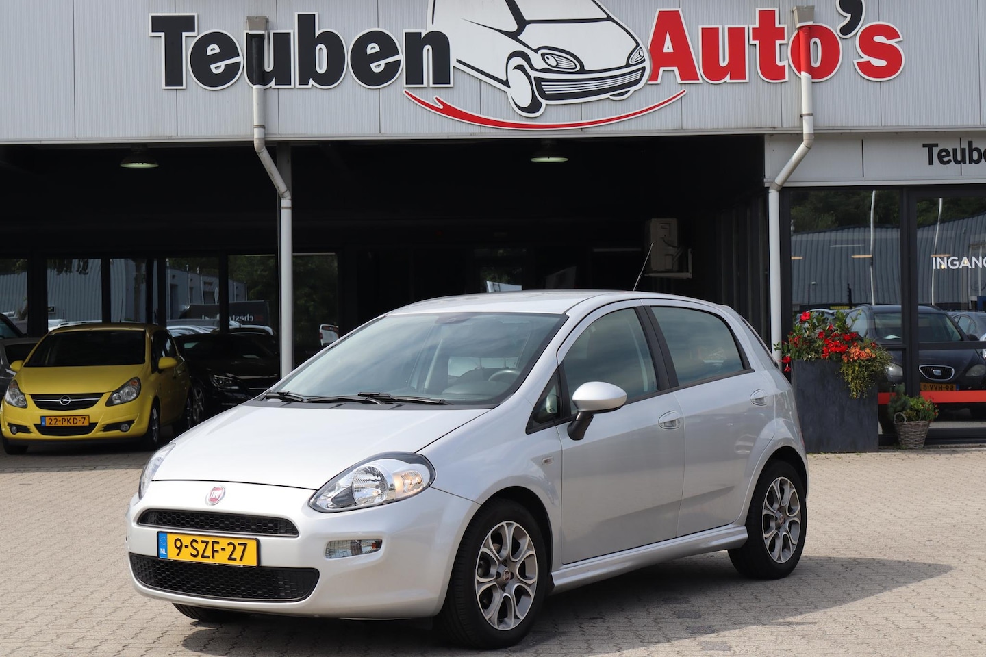 Fiat Punto Evo - 0.9 TwinAir Edizione Cool Airco, Radio cd speler, Elektrische ramen - AutoWereld.nl
