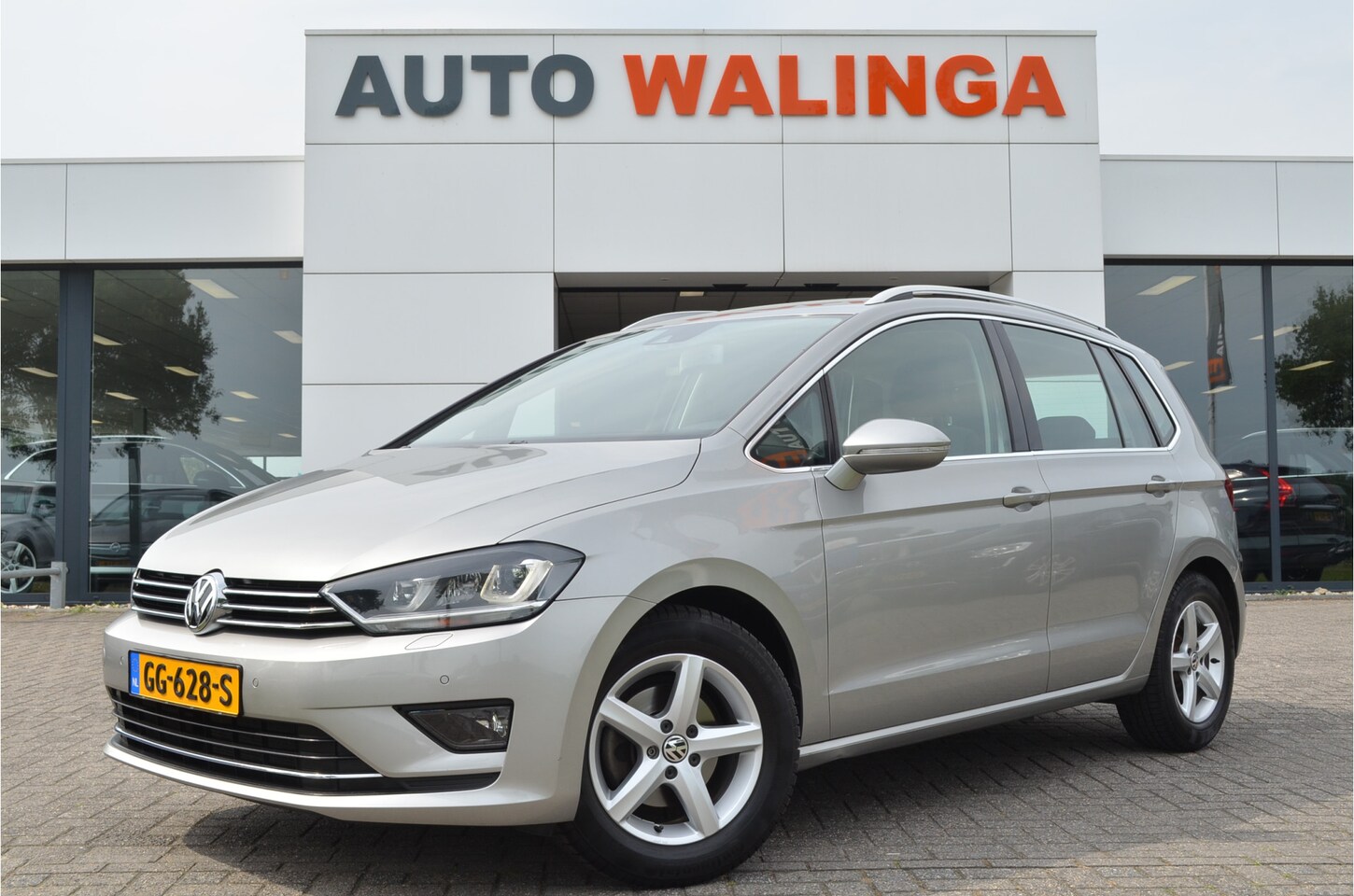 Volkswagen Golf Sportsvan - 1.4 TSI Highline Xenon | Trekhaak | Navi | Stoelverwarming | Bluetooth | NAP - AutoWereld.nl