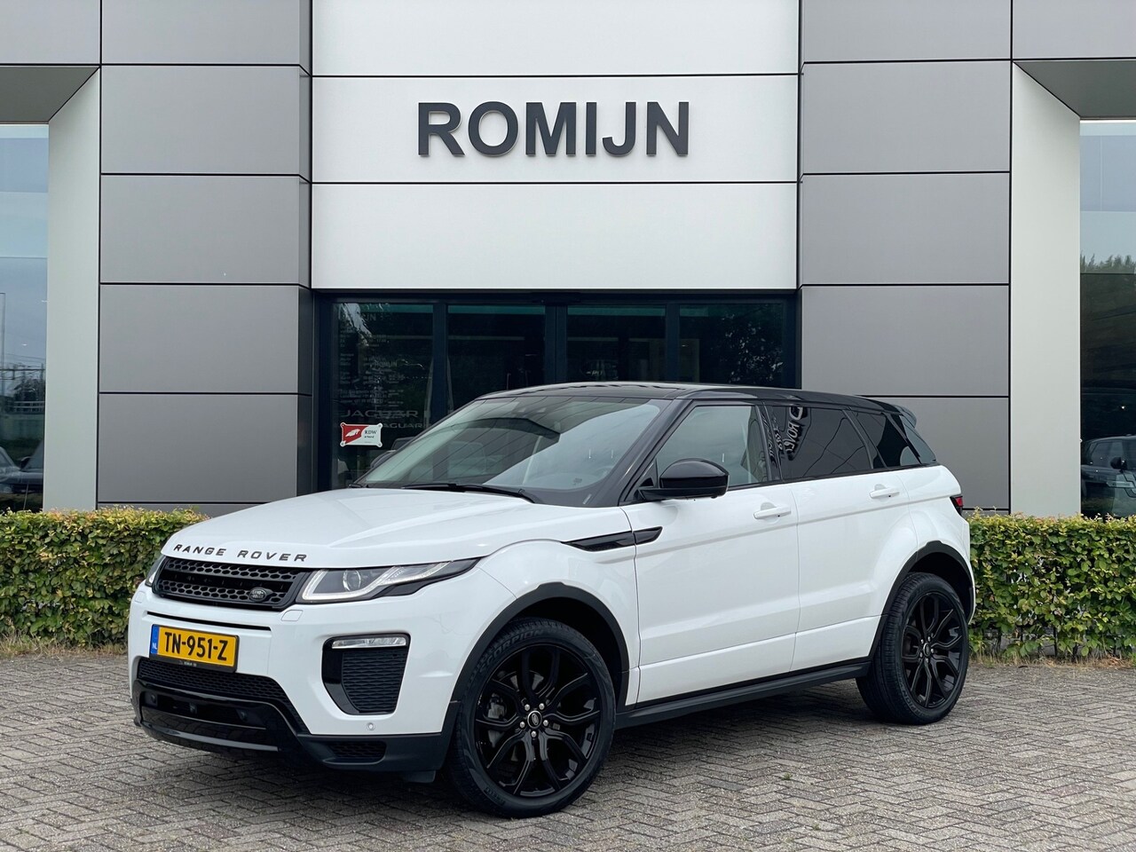 Land Rover Range Rover Evoque - 2.0 Si4 SE Dynamic Panoramadak - AutoWereld.nl
