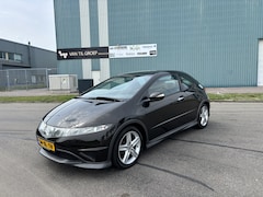 Honda Civic - 1.8-16V Type S Automaat 141 PK. Onverwoestbare en zeer fijn rijdende auto Tweede eigenaar