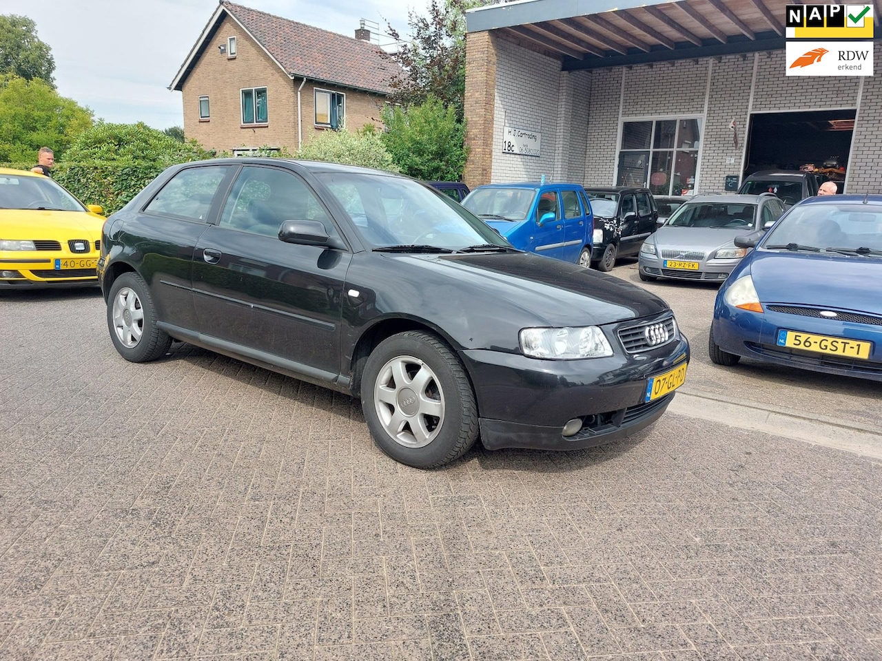 Audi A3 - 1.6 Attraction 1.6 Attraction Nieuwe APK - AutoWereld.nl