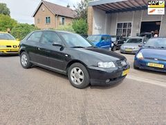 Audi A3 - 1.6 Attraction Nieuwe APK