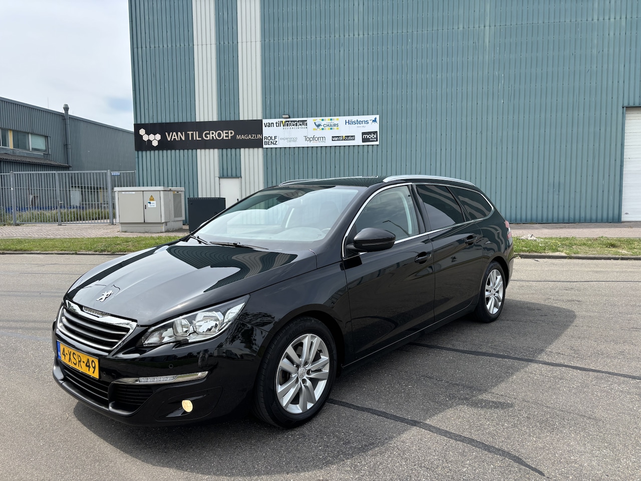 Peugeot 308 SW - 1.6 BlueHDI Blue Lease Executive 6-Bak 120 PK. Zuinige en als nieuw rijdende auto van de e - AutoWereld.nl