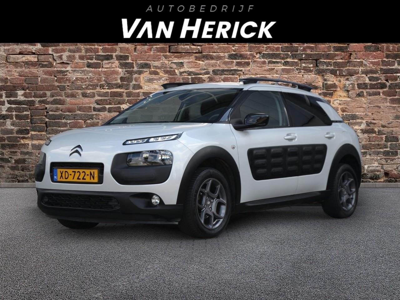 Citroën C4 Cactus - 1.2 PureTech Business Plus | Airco | NAV | Cruise - AutoWereld.nl