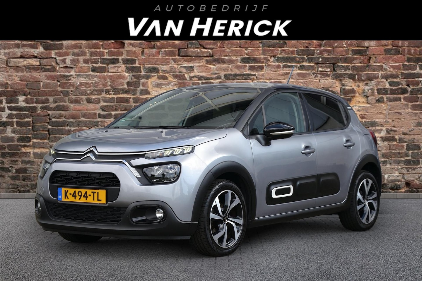 Citroën C3 - 1.2 PureTech Shine | Cruise | Airco | NAV | Achteruitrijcamera - AutoWereld.nl