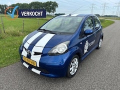 Toyota Aygo - 1.0-12V +