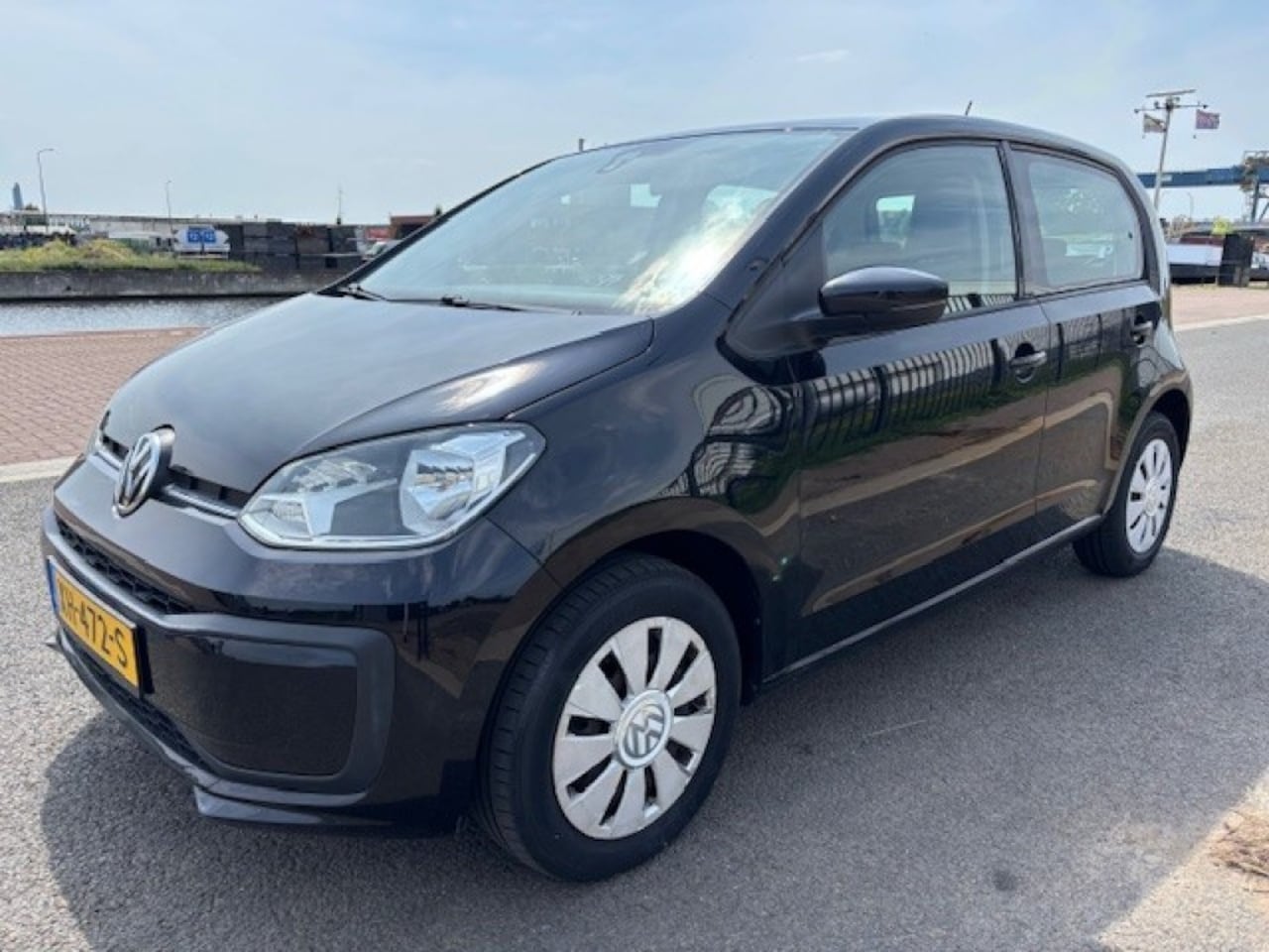 Volkswagen Up! - 1.0 BMT move up! 1.0 BMT MOVE UP! - AutoWereld.nl